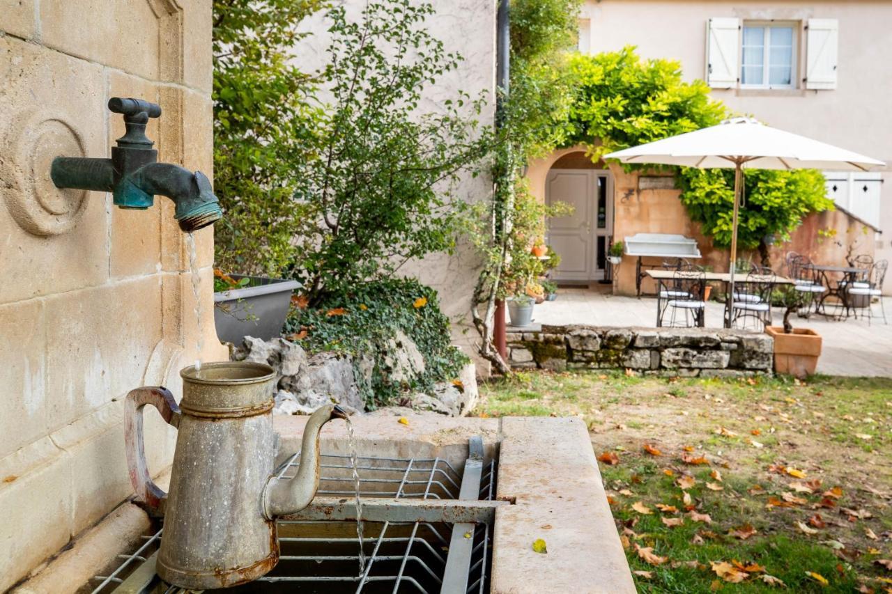 Domaine De La Combotte Panzió Nantoux Kültér fotó